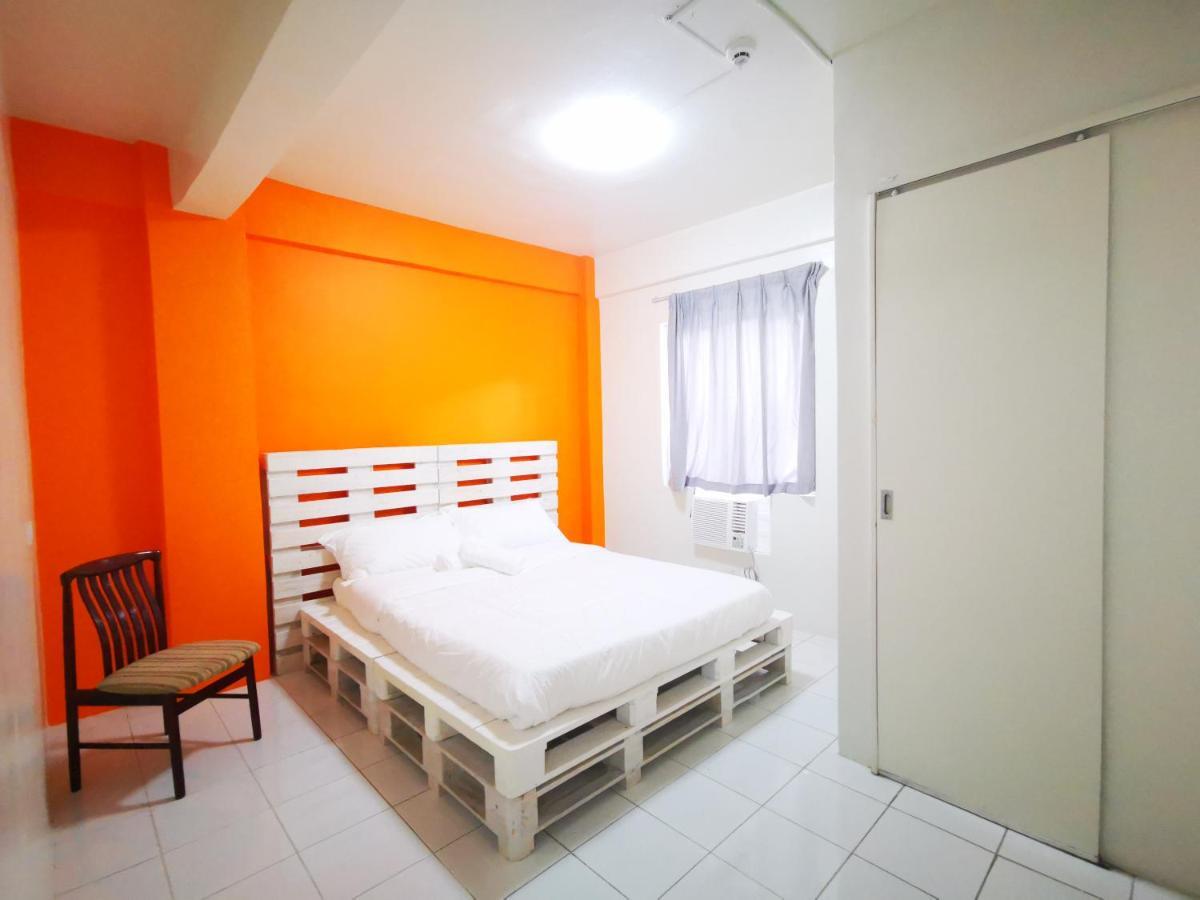 Innspired Hostel Ph In Makati, Metro Manila Makati City Exterior foto